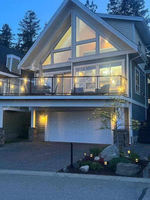 Jasmine Cottage Kelowna Exteriör bild
